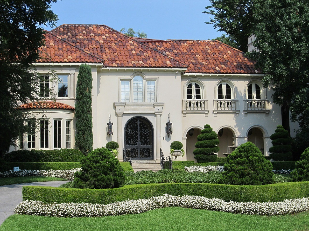 Simple Landscaping Ideas for Your Home