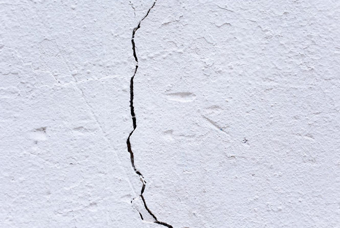 wall crack